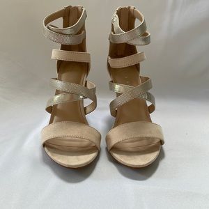 Kelly and Katie Bonavilla heels